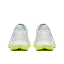 Load image into Gallery viewer, Kinvara 16 Ladies
